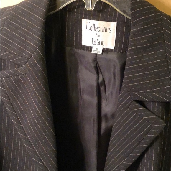 Pinstripe blazer - Picture 2 of 2